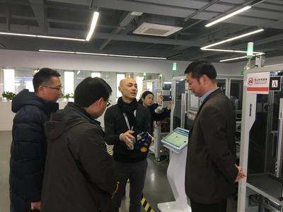 深化校企合作 共促创新发展 余联庆院长一行赴无锡、上海考察调研